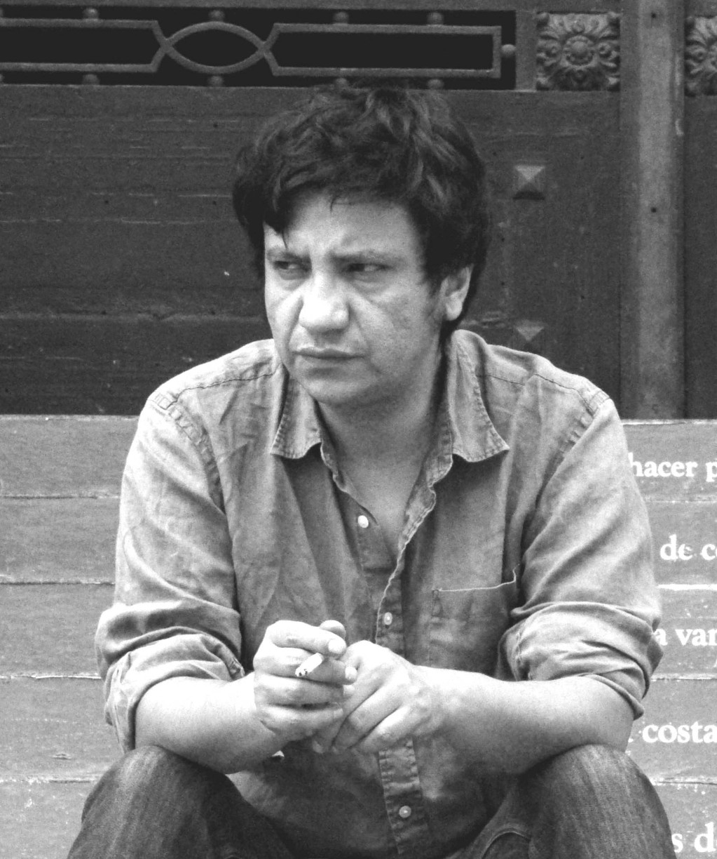 Alejandro Zambra contesta a los lectores