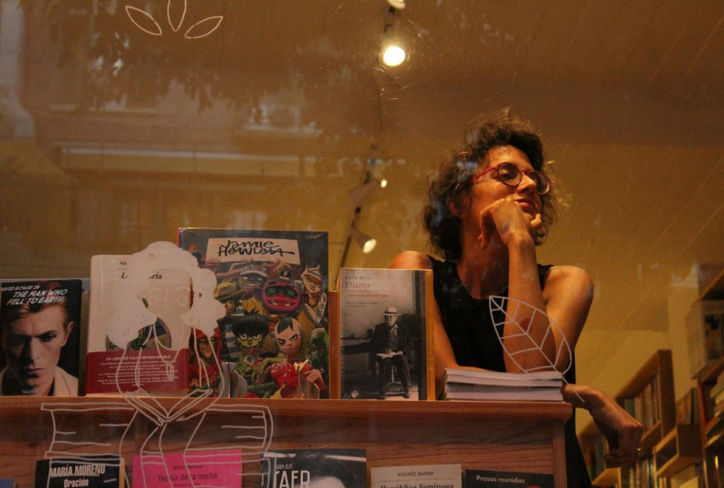 Un café con Cecilia, de Céspedes Libros en Argentina