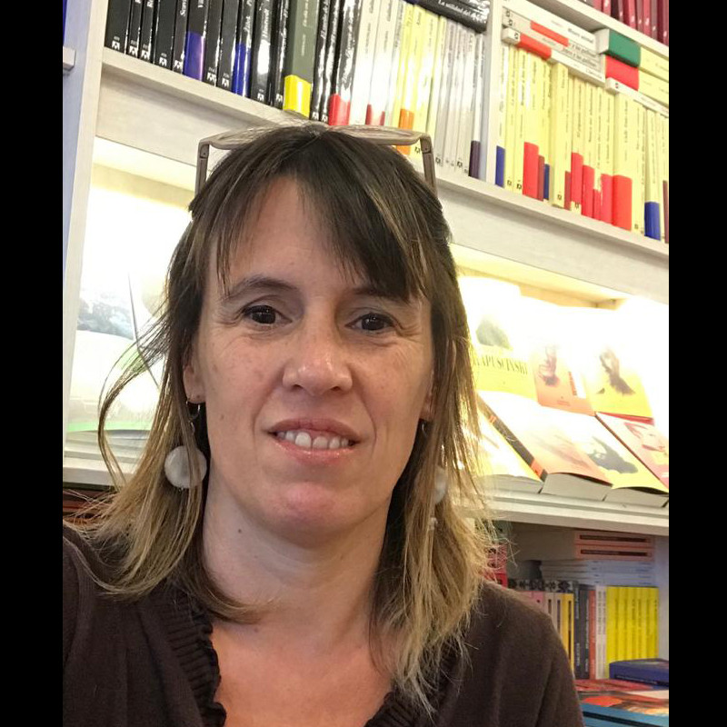 Un café con Ana, de la librería Suerte Maldita, en Buenos Aires