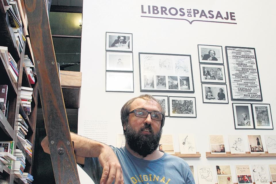 Un café con Alejandro, de Libros del Pasaje en Buenos Aires