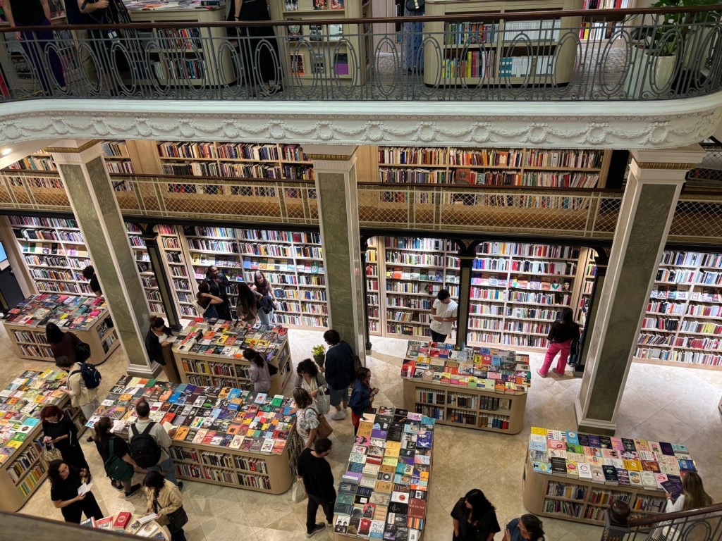 En febrero se inaugura la primera librería Feltrinelli fuera de Italia, en Montevideo, Uruguay
